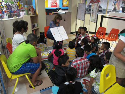 Alva Returns to Curacao for Their Summer Reading Program