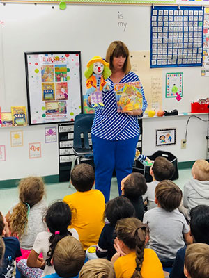 Alva Joins the Read-a-Thon at Willow Elementary School