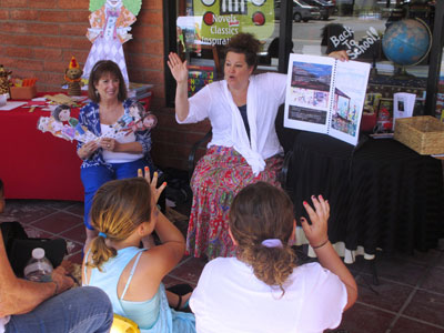 Mrs. Figs' Bookworm and Alva Share  Story Time and Craft Corner!
