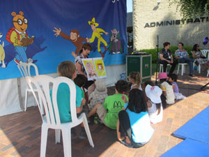 Story Teller's Stage Welcomes the Kids