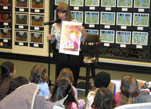Glendale Community College, Alva & Barnes & Noble team up for a night of family fun with reading!